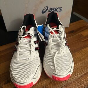 ASICS gel 180TR white with black stripe never worn
